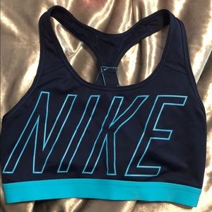 Sports bra